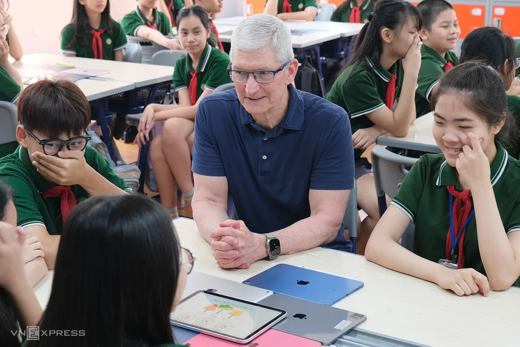Tim Cook: 'Tôi mong được nhớ đến như một người tốt và tử tế'