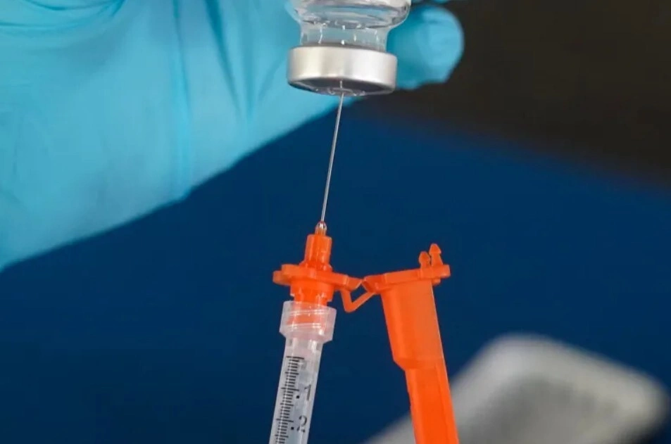 Thử nghiệm lâm sàng giai đoạn 3 vaccine mRNA cá nhân hóa giúp giảm nguy cơ tái phát ung thư hắc tố