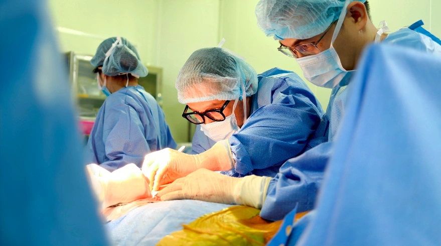 Nam bệnh nhân hoại tử toàn bộ dạ dày do uống nhầm nước tẩy bồn cầu được tái tạo đường tiêu hóa thành công