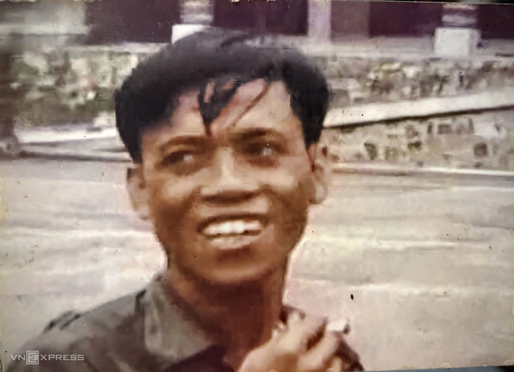 Ký ức về những bữa ăn dã chiến và cuộc sống trong khoang xe tăng của người chỉ huy lịch sử Nguyễn Hữu Cử