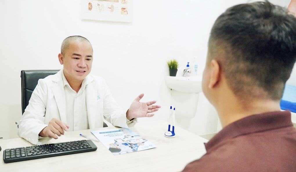 Nam giới văn phòng và 'hội chứng ghế xoay': Lối sống tĩnh tại ảnh hưởng thế nào đến phong độ phái mạnh?