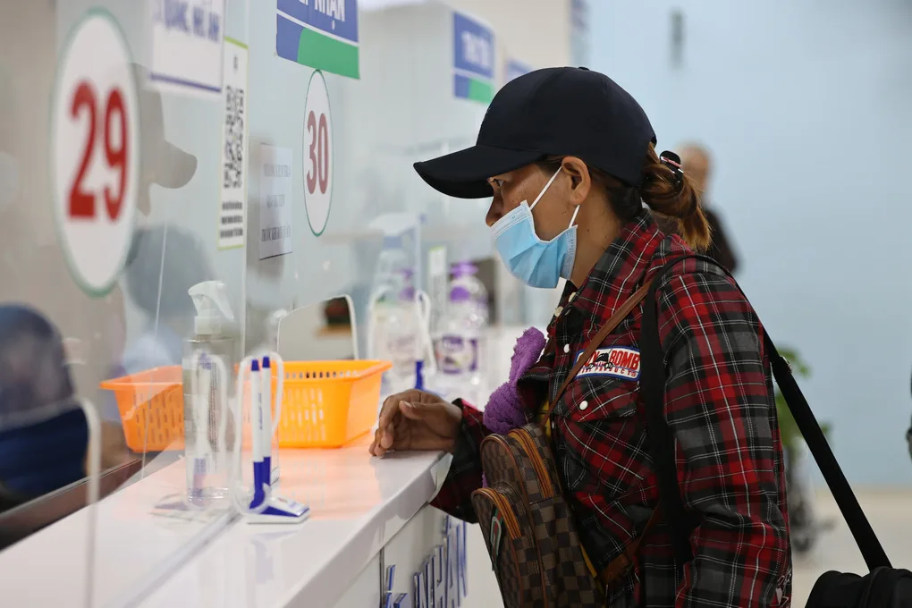 Đề xuất lộ trình tăng mức đóng bảo hiểm y tế lên 5,1%: Thêm chi phí, người dân được tăng quyền lợi gì?