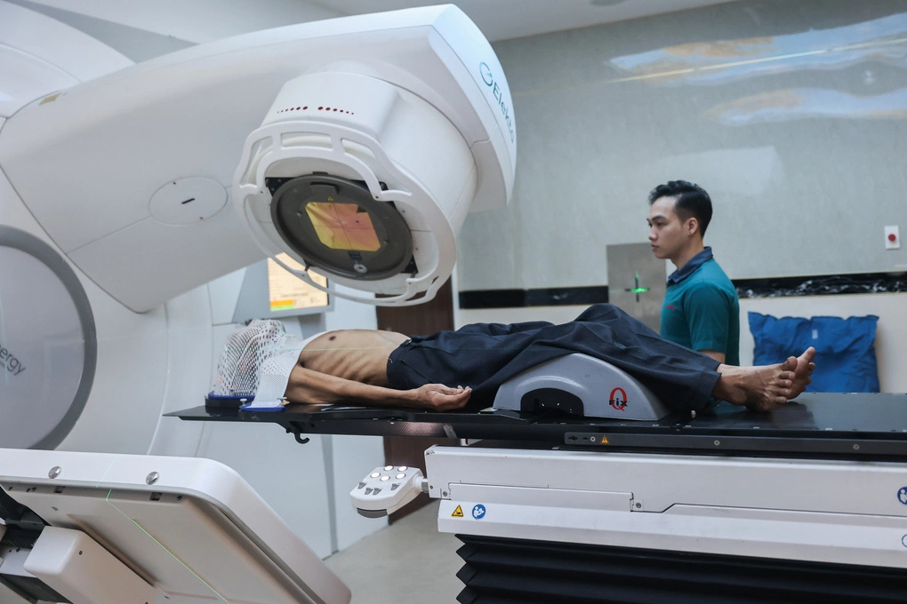 Bác sĩ Bạch Mai chỉ ra 4 nhóm yếu tố tăng nguy cơ ung thư phổi ở người không hút thuốc