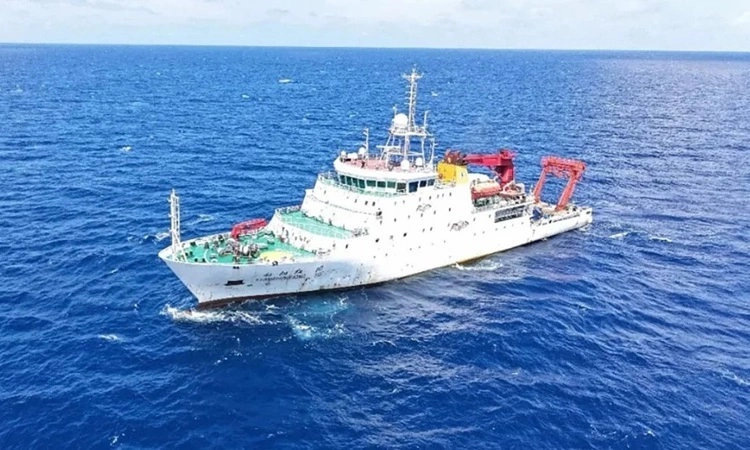 Trung Quốc phát hiện mỏ vàng, bạc khổng lồ dưới lòng Thái Bình Dương: Tiềm năng và thách thức khai thác biển sâu