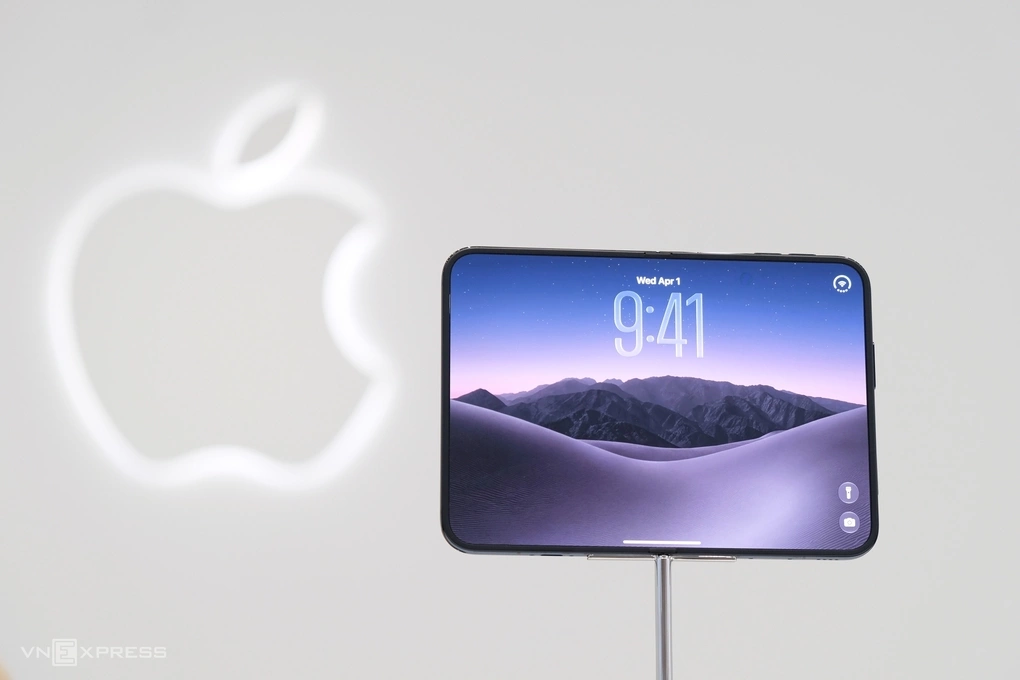 Ý tưởng về iPhone Duo bắt đầu từ 15 năm trước
