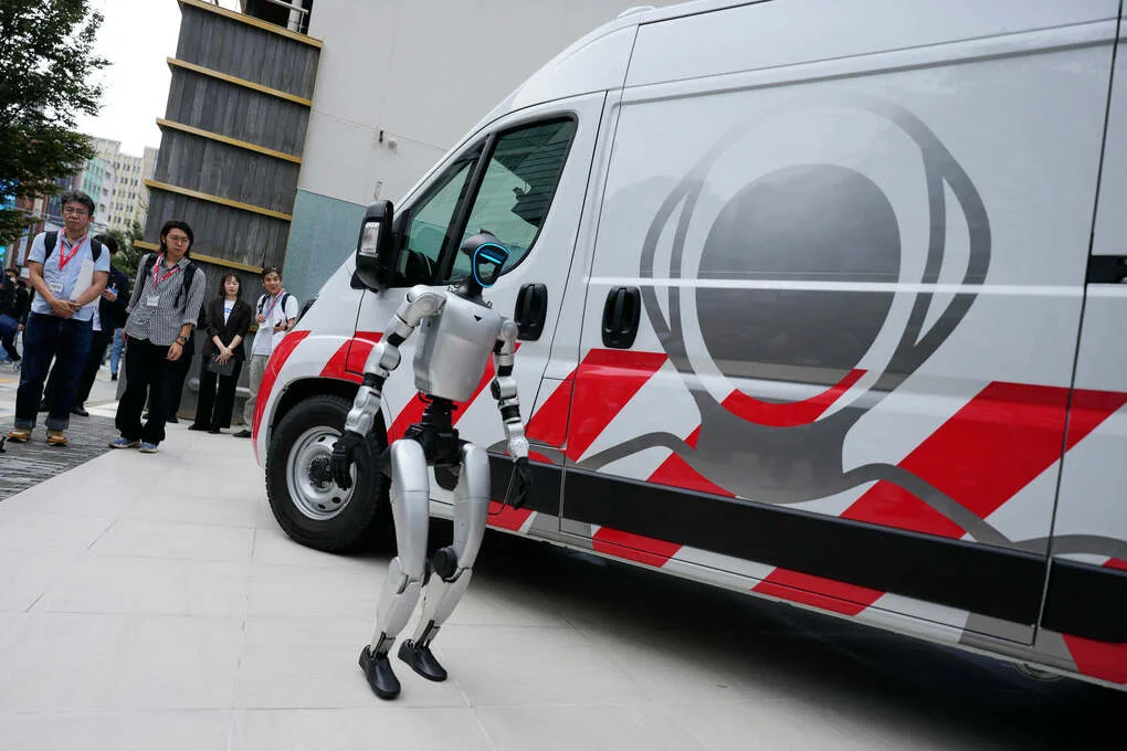 Nhật Bản triển khai dịch vụ 'cấp cứu' tận nơi đầu tiên cho robot hình người