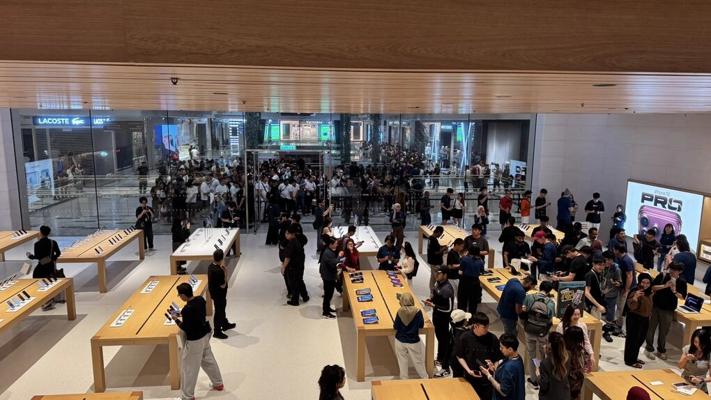iPhone 18 Pro và 18 Pro Max mở bán toàn cầu: Sức hút lớn từ nâng cấp camera và hiệu năng