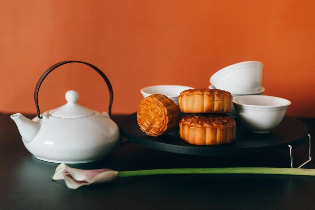 Cảnh báo từ chiếc bánh trung thu 720 kcal và cách nhận diện các loại đường để tránh tăng cân