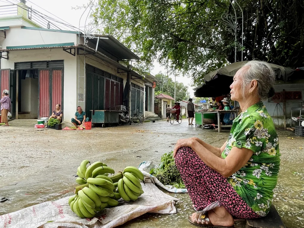 Áp lực của thế hệ 'bánh mì kẹp' tại Việt Nam: Khi lo toan gia đình làm bỏ ngỏ quỹ hưu trí