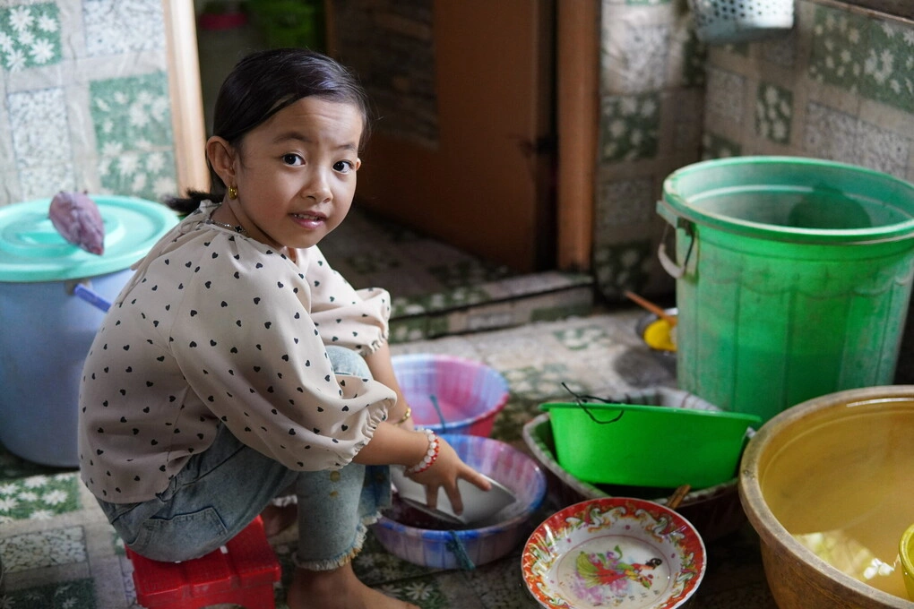 Nỗi sợ của cô học trò mồ côi