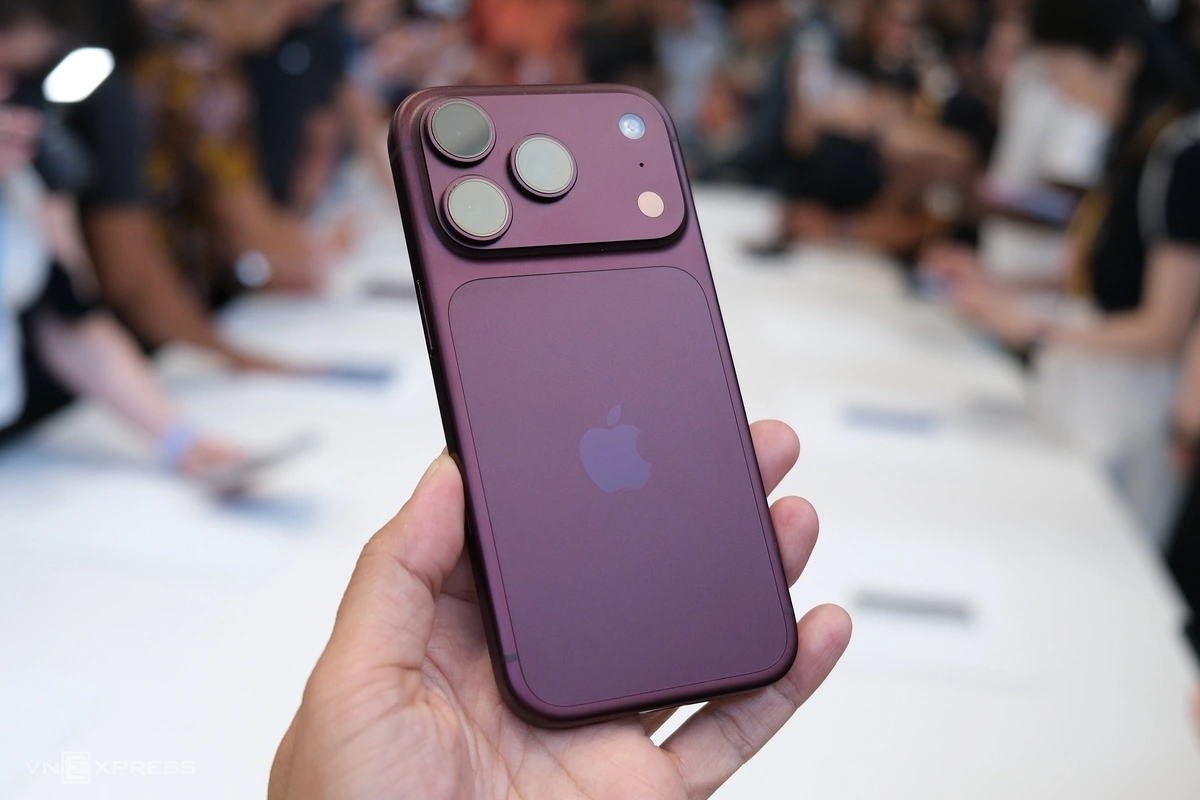 iPhone 18 Pro Max ra mắt: Đổi mới camera khẩu độ vật lý, Dynamic Island nhỏ hơn và giá từ 41,99 triệu đồng
